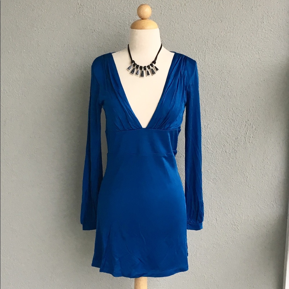 (SOLD) ARDEN B. V. Neck Blue Dress Size S. NWT - Picture 2 of 7